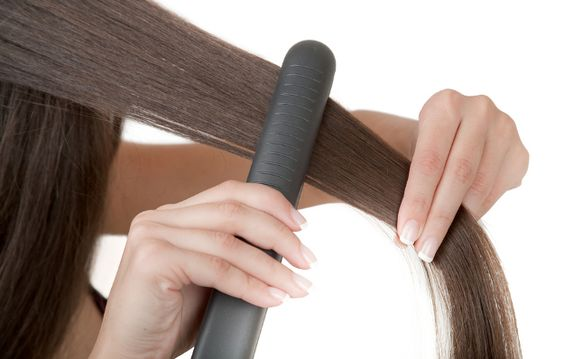 Cara merawat rambut yang sering dicatok