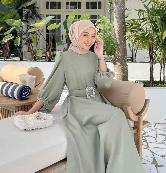 Hijab yang cocok untuk baju warna sage